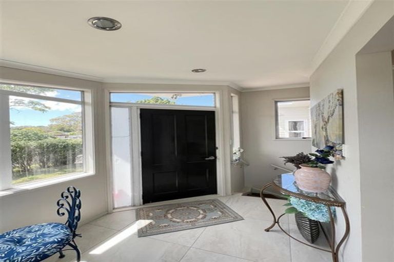 Photo of property in 10 Salamanca Road, Sunnynook, Auckland, 0620