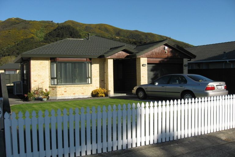 Photo of property in 38b Bauchop Road, Waterloo, Lower Hutt, 5011