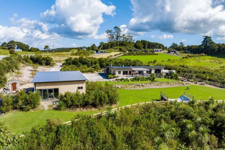 Photo of property in 141 Garbolino Road, Mangawhai, 0573