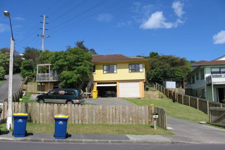 Photo of property in 27 Santiago Crescent, Unsworth Heights, Auckland, 0632