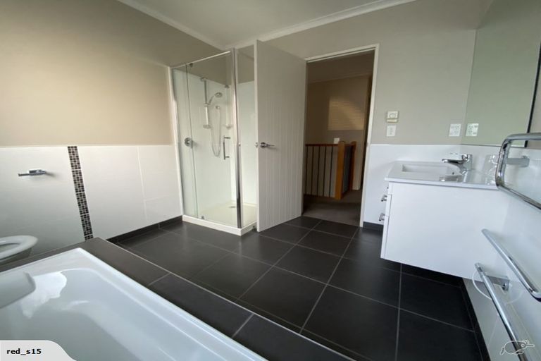 Photo of property in 4 Beggs Way, Flat Bush, Auckland, 2016