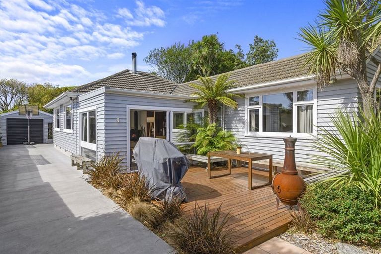 Photo of property in 269 Estuary Road, South New Brighton, Christchurch, 8062