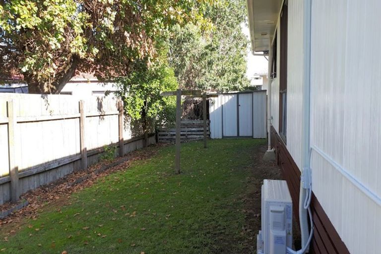 Photo of property in 9b Nearco Street, Randwick Park, Auckland, 2105