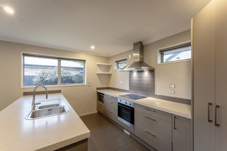 Photo of property in 33 Sullivan Avenue, Woolston, Christchurch, 8023