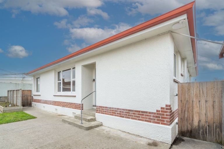 Photo of property in 1 Crombie Street, Gore, 9710