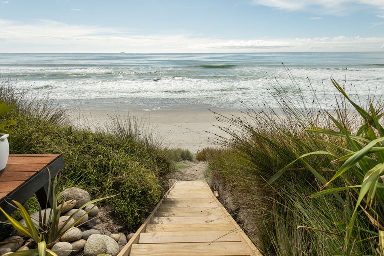 Photo of property in 217 Pukehina Parade, Pukehina, Te Puke, 3189