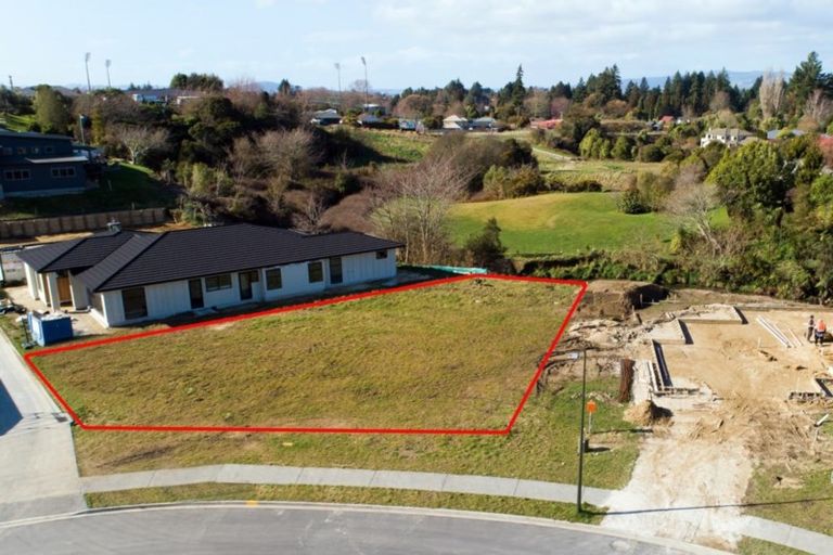 Photo of property in 12 Erlam Place, Matipo Heights, Rotorua, 3015