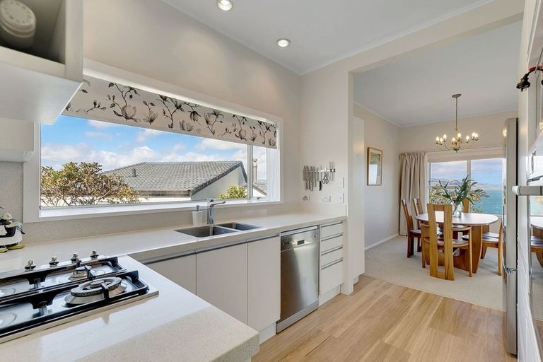 Photo of property in 3 Ogilvy Terrace, Plimmerton, Porirua, 5026