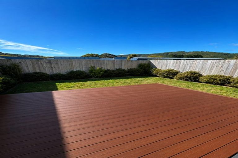 Photo of property in 9e Hinau Grove, Wainuiomata, Lower Hutt, 5014