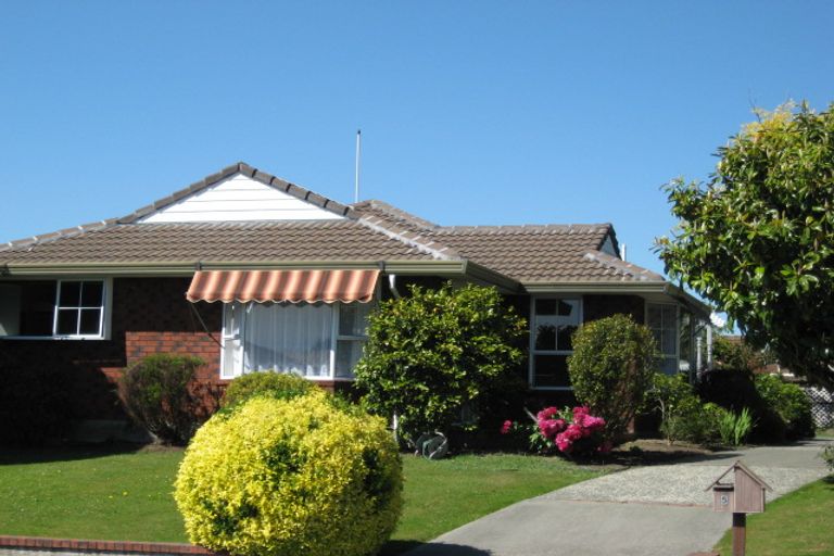 Photo of property in 5 Algie Place, Avonhead, Christchurch, 8042