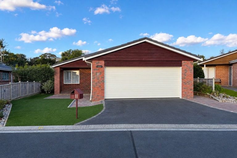Photo of property in 11 The Grove, Red Beach, 0932