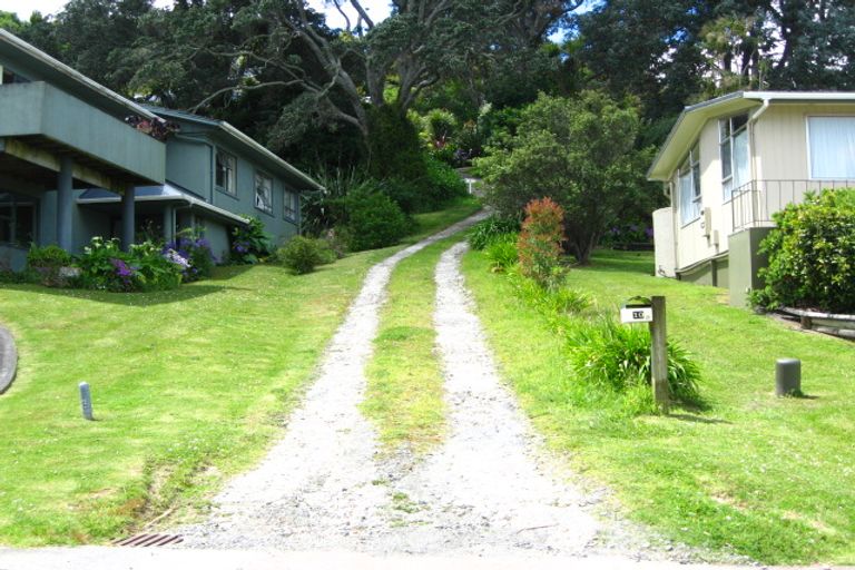 Photo of property in 10 Zita Avenue, Matakatia, Whangaparaoa, 0930