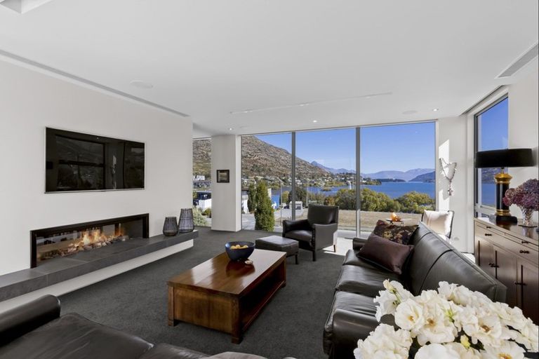 Photo of property in 48 Lake Avenue, Frankton, Queenstown, 9300