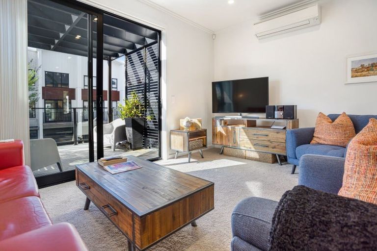 Photo of property in 11 Cutty Sark Road, Hobsonville, Auckland, 0616