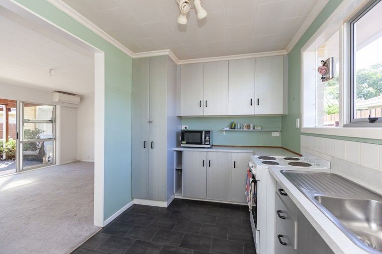 Photo of property in 114b Hillcrest Road, Raumati Beach, Paraparaumu, 5032