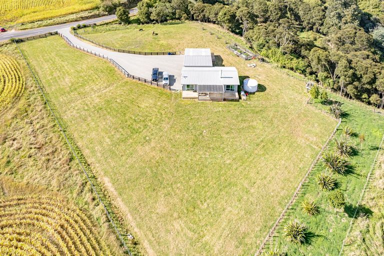 Photo of property in 1597 Turakina Valley Road, Marton, Whanganui, 4581