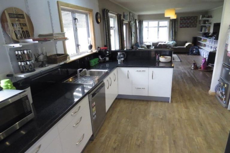 Photo of property in 160 Pukemiku Road, Mangamutu, Pahiatua, 4983