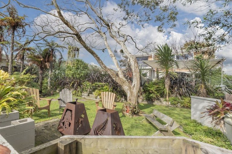 Photo of property in 16 Trentham Road, Papakura, 2110