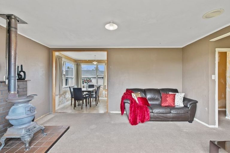 Photo of property in 76 Cargill Street, Papakura, 2110
