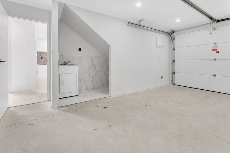 Photo of property in 147d Bucklands Beach Road, Bucklands Beach, Auckland, 2012