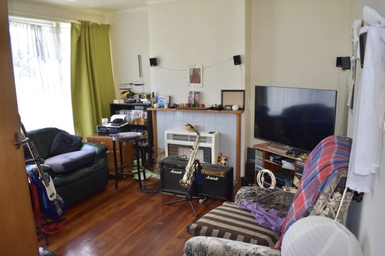 Photo of property in 4-6 Hinemoa Street, Levin, 5510