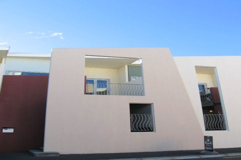 Photo of property in 10 Waghorne Street, Ahuriri, Napier, 4110