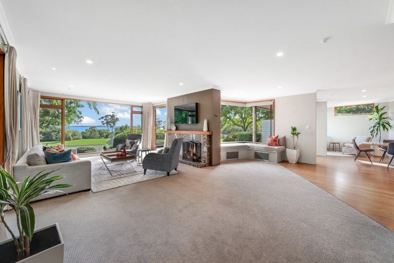 Photo of property in 247 Broomfields Road, Whitford, Howick, 2571