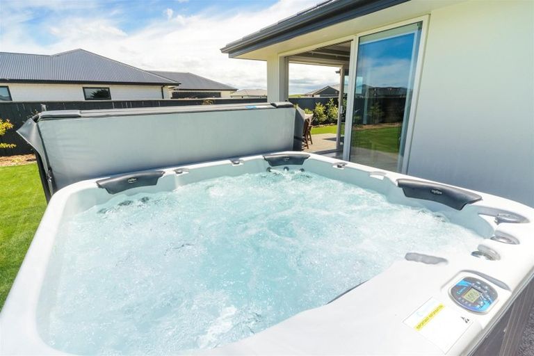 Photo of property in 19 George Street, Bulls, 4818