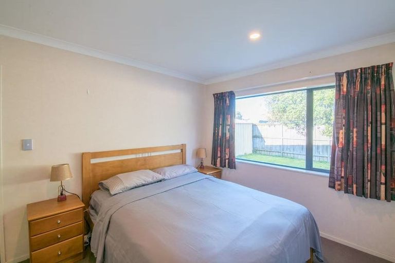 Photo of property in 14 Breon Place, Flat Bush, Auckland, 2016
