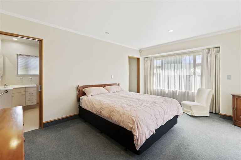 Photo of property in 17 Claremont Rise, Levin, 5510