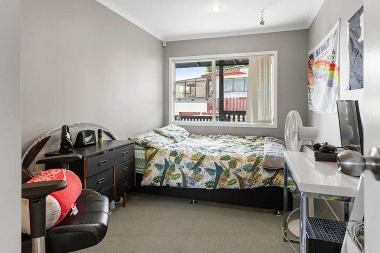 Photo of property in 152 Everglade Drive, Totara Heights, Auckland, 2105