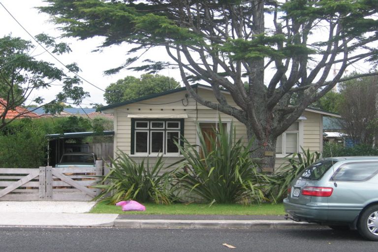 Photo of property in 30 Nile Road, Milford, Auckland, 0620