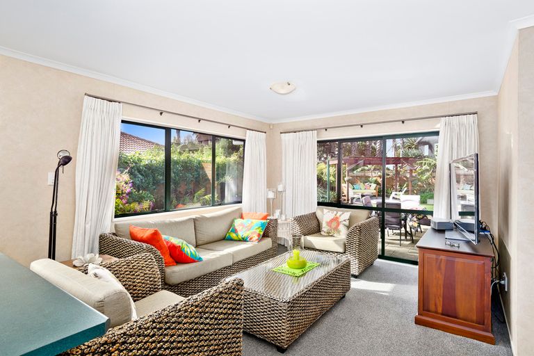 Photo of property in 77 Palm Beach Boulevard, Papamoa Beach, Papamoa, 3118