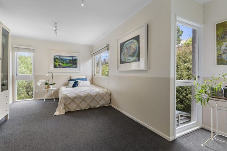 Photo of property in 33 Gretel Place, Hillcrest, Auckland, 0627