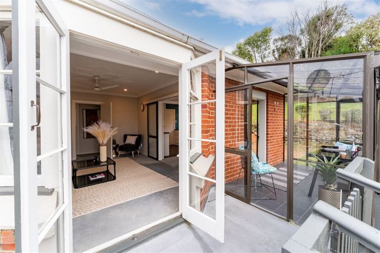 Photo of property in 6 Middleton Road, Kew, Dunedin, 9012