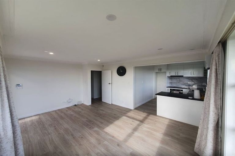 Photo of property in 1/9 Landop Terrace, Howick, Auckland, 2014
