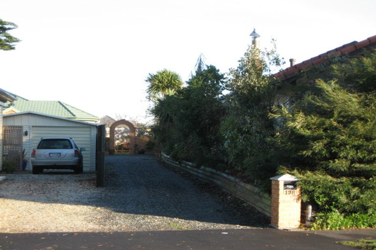 Photo of property in 198 Keyes Road, New Brighton, Christchurch, 8083