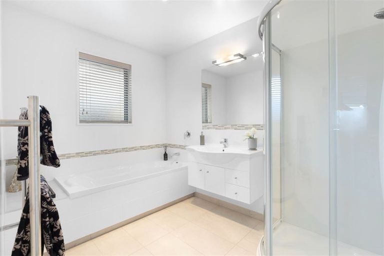 Photo of property in 8 Glen Kerran Close, Broomfield, Christchurch, 8042