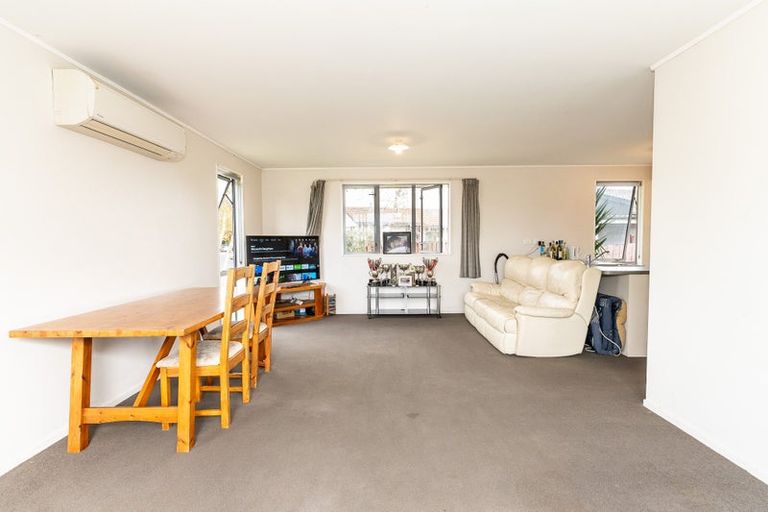 Photo of property in 24a Crawshaw Drive, Nawton, Hamilton, 3200