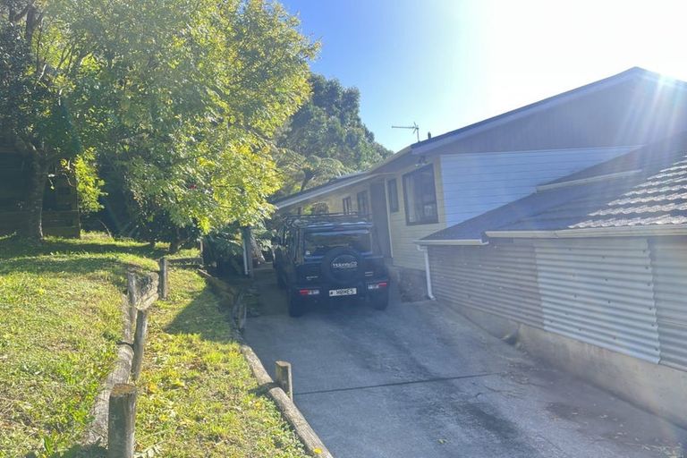 Photo of property in 18b Parkinson Close, Whitby, Porirua, 5024