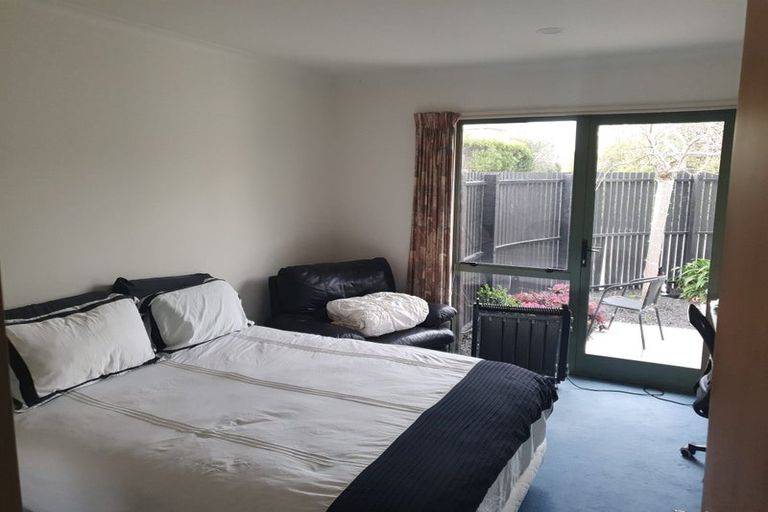 Photo of property in 59 Laing Crescent, Heathcote Valley, Christchurch, 8022