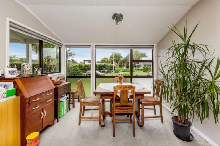 Photo of property in 23 Harbour View Road, Point Wells, Warkworth, 0986