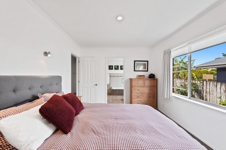 Photo of property in 53 Angelo Avenue, Howick, Auckland, 2014