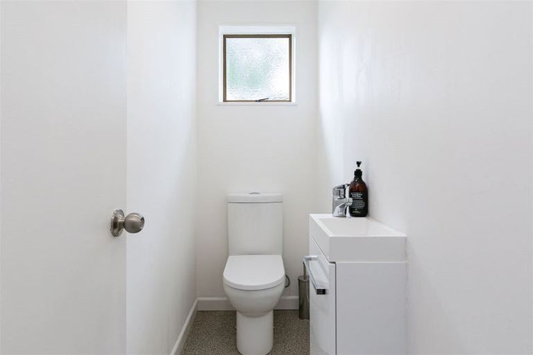 Photo of property in 80a Jubilee Road, Khandallah, Wellington, 6035