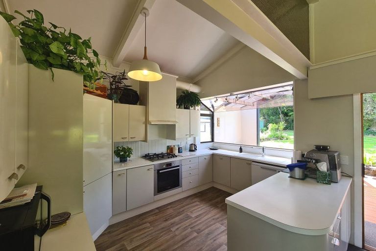 Photo of property in 30 Driving Creek Road, Coromandel, 3506