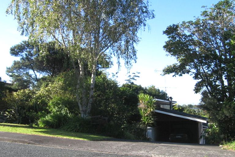 Photo of property in 38 Raymond Terrace, Northcote, Auckland, 0627