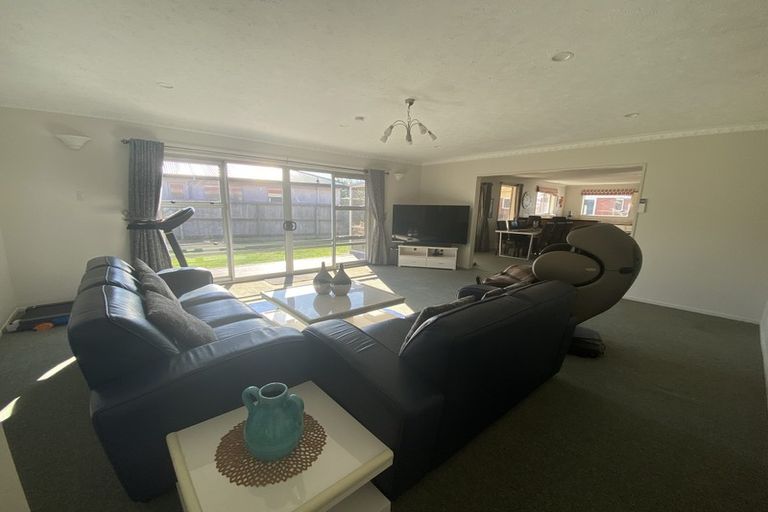 Photo of property in 8 Gibbs Place, Halswell, Christchurch, 8025