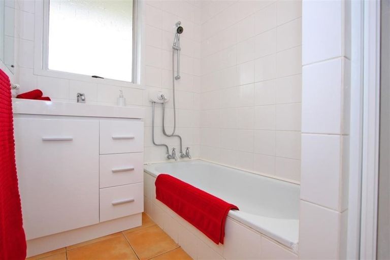 Photo of property in 423 Bucklands Beach Road, Bucklands Beach, Auckland, 2012