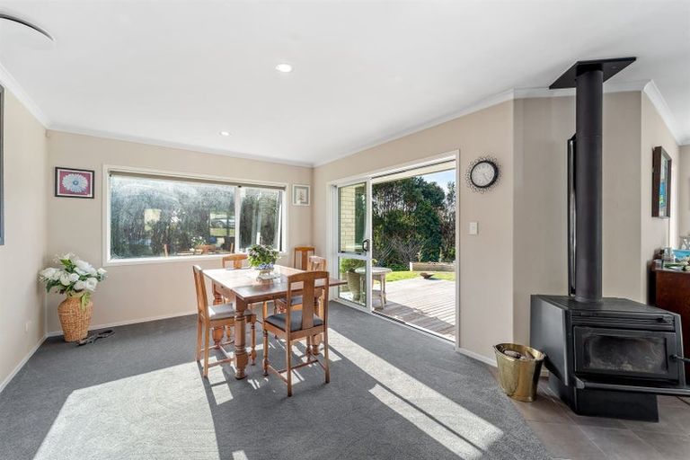Photo of property in 351 Glenvar Road, Long Bay, Auckland, 0630