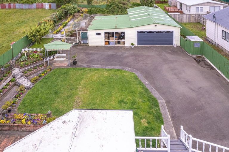 Photo of property in 76 Cornfoot Street, Castlecliff, Whanganui, 4501